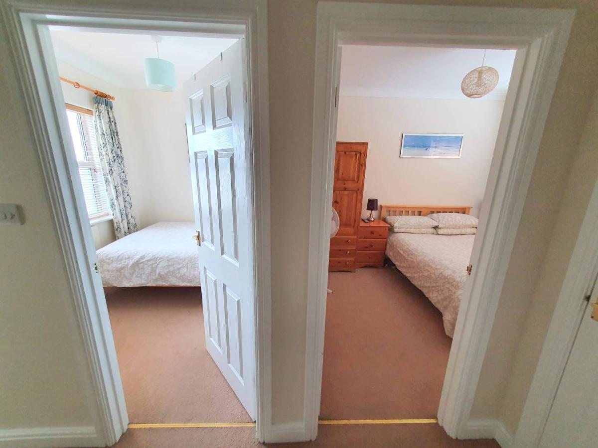 Friars Walk Houses With 2 Bedrooms, 2 Bathrooms, Fast Wi-Fi And Private Parking Sittingbourne Exterior photo